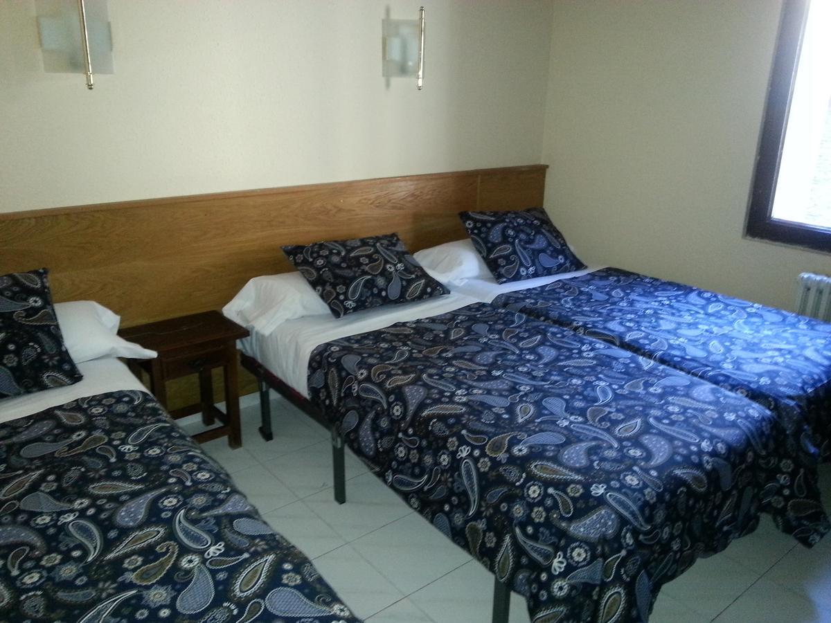 Hotel Arinsal Bilik gambar