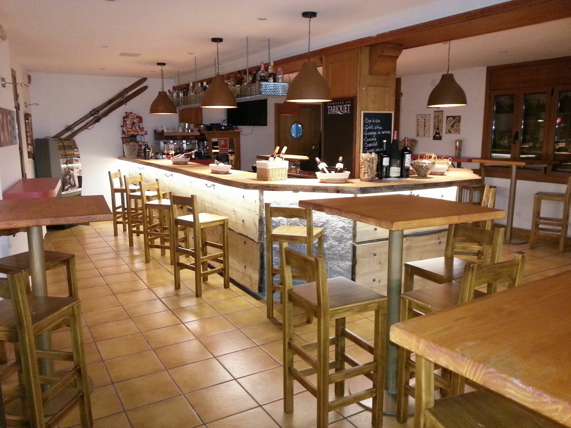 Hotel Arinsal Luaran gambar